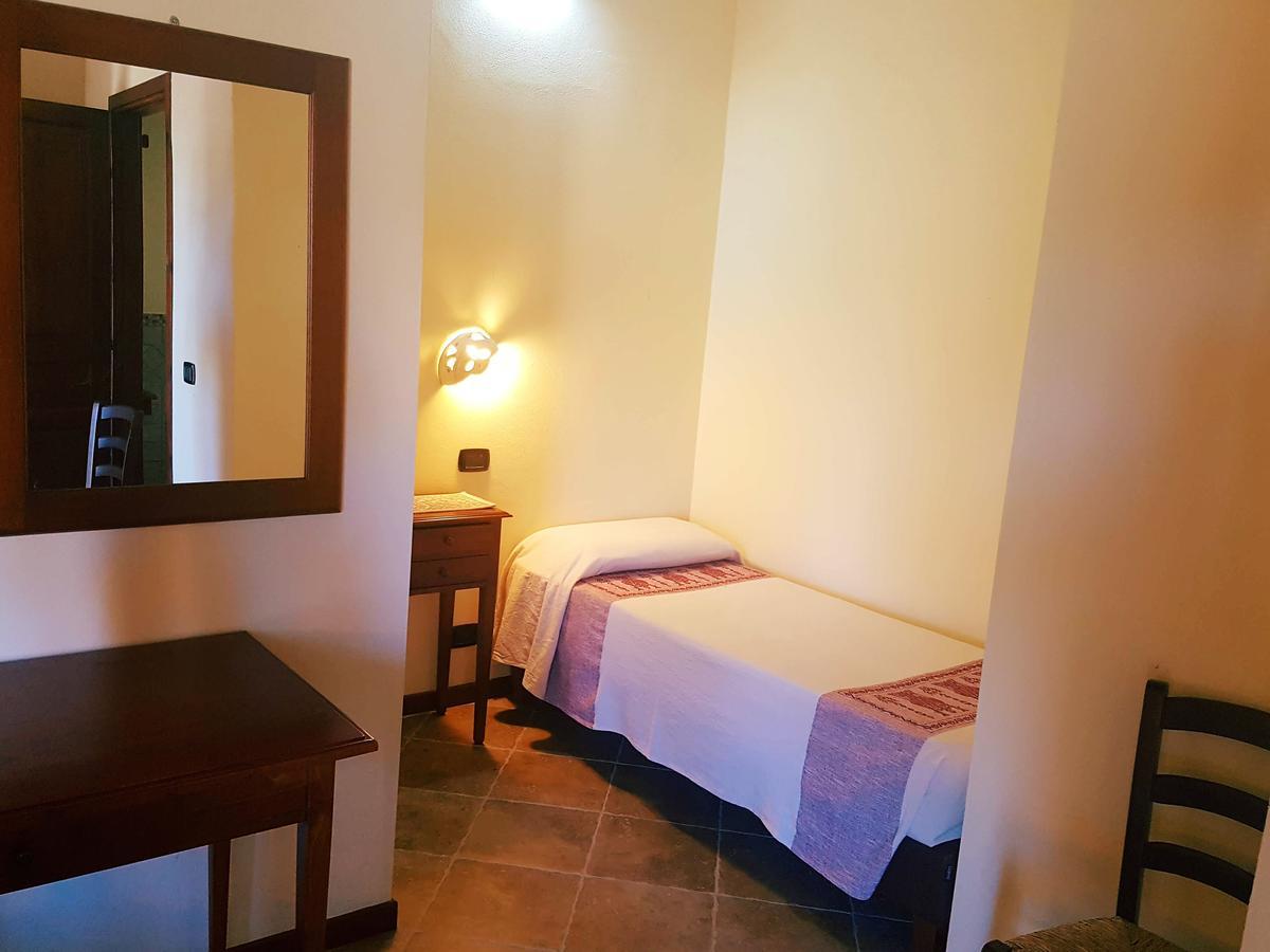 Agriturismo Gennemara B&B Perdaxius Екстер'єр фото
