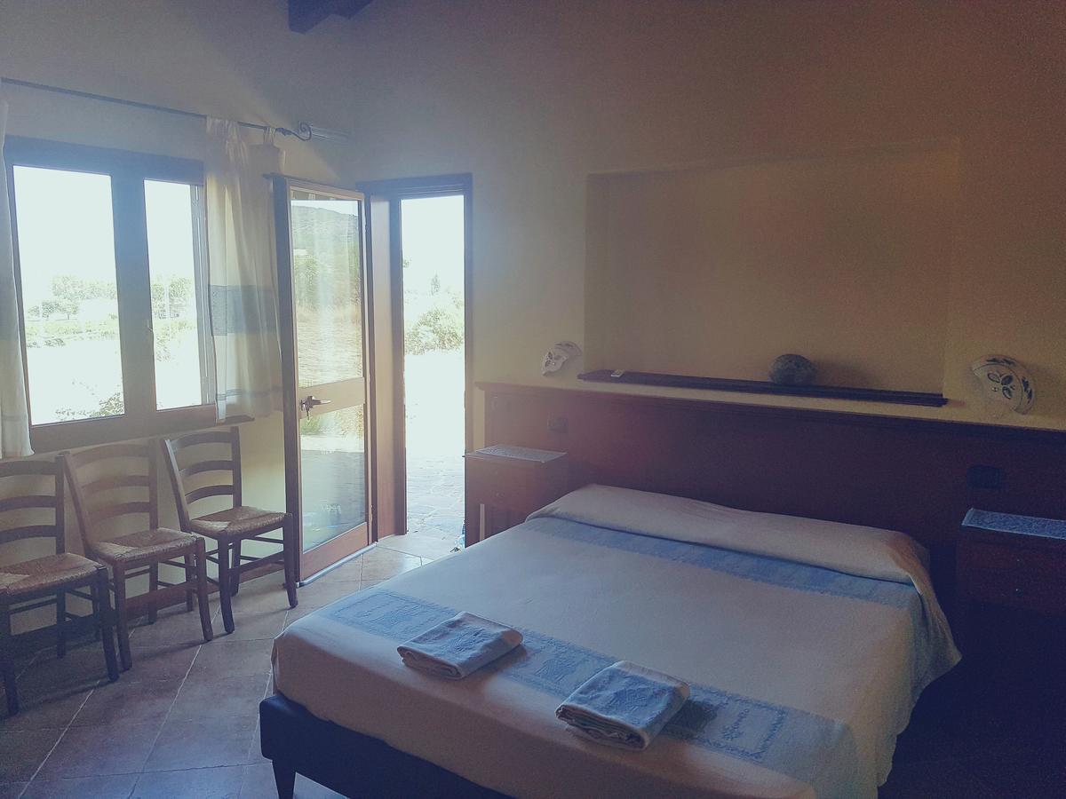 Agriturismo Gennemara B&B Perdaxius Екстер'єр фото
