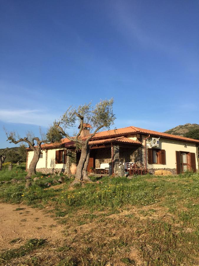 Agriturismo Gennemara B&B Perdaxius Екстер'єр фото