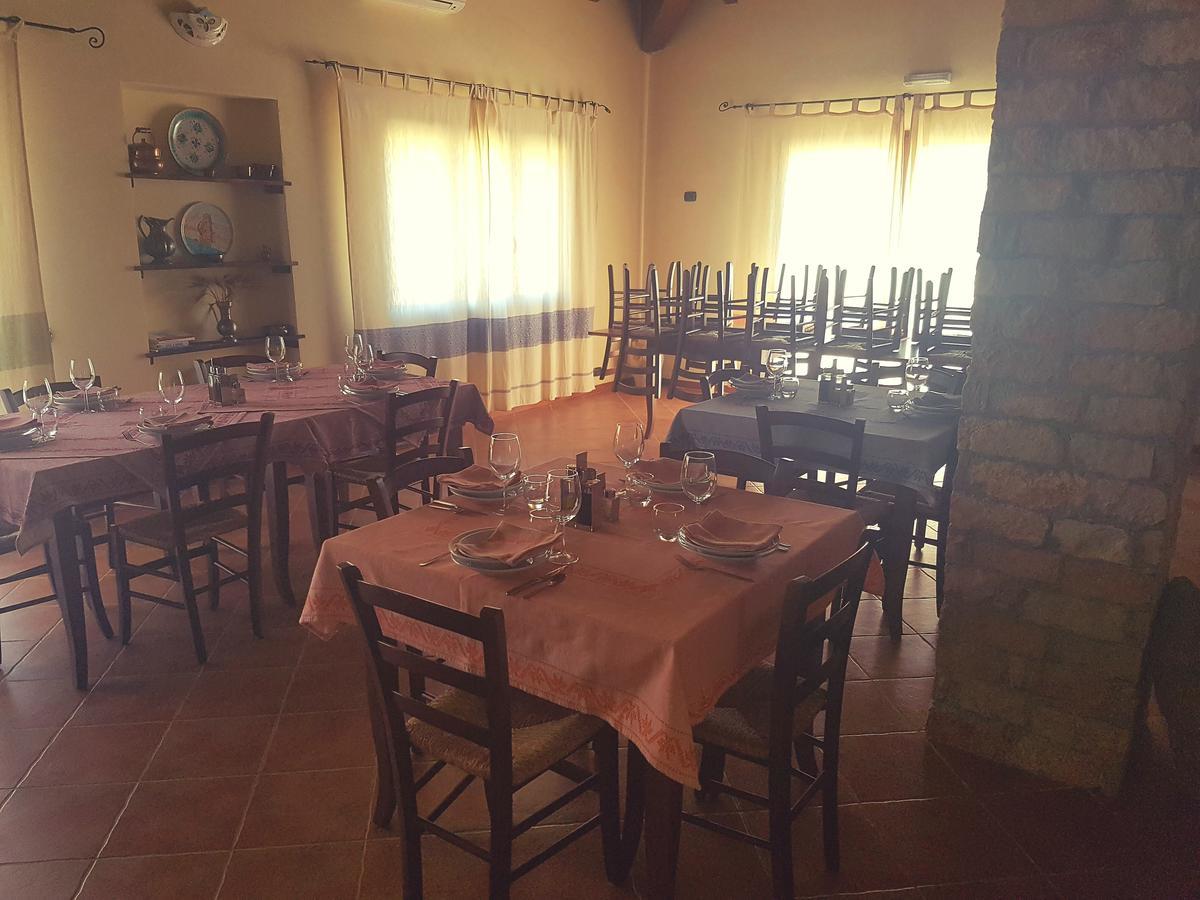 Agriturismo Gennemara B&B Perdaxius Екстер'єр фото