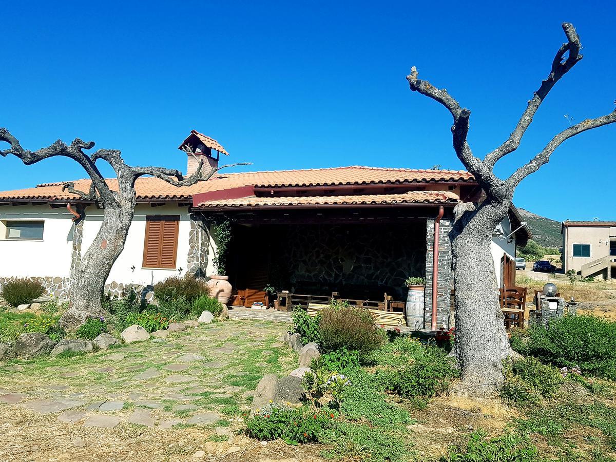 Agriturismo Gennemara B&B Perdaxius Екстер'єр фото