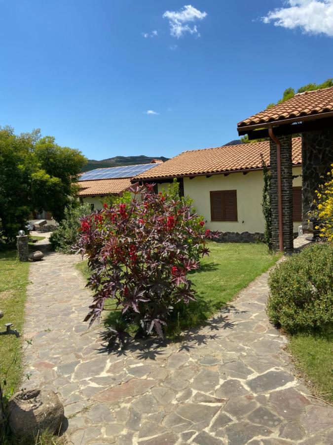 Agriturismo Gennemara B&B Perdaxius Екстер'єр фото